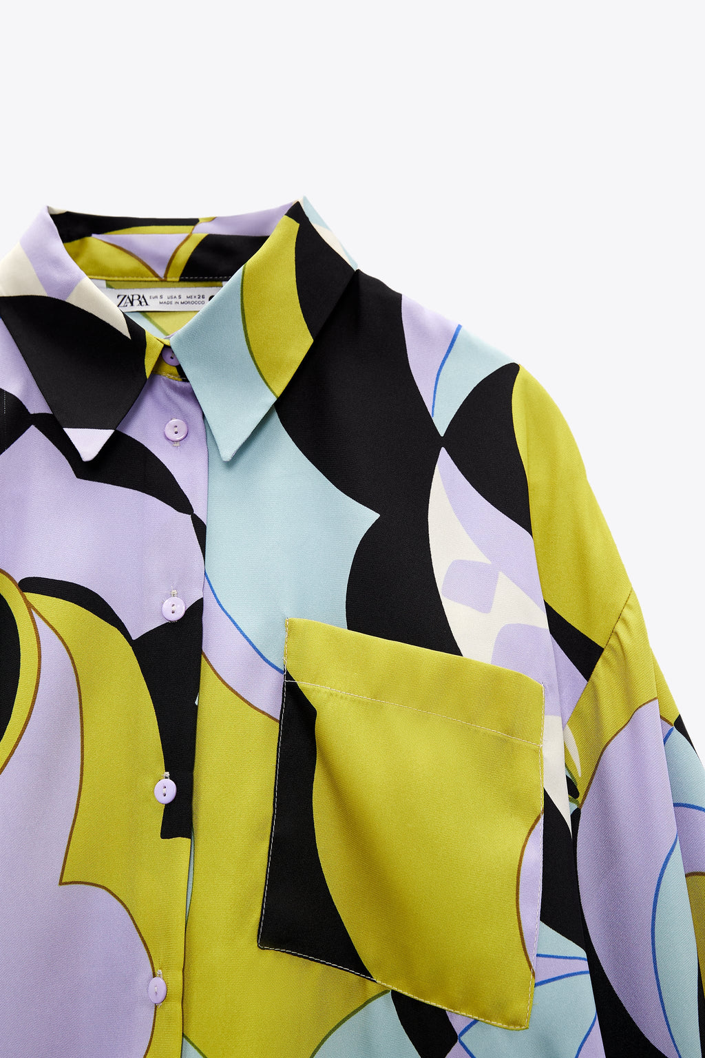 Gracefully Styled Blouse for Any Occasion