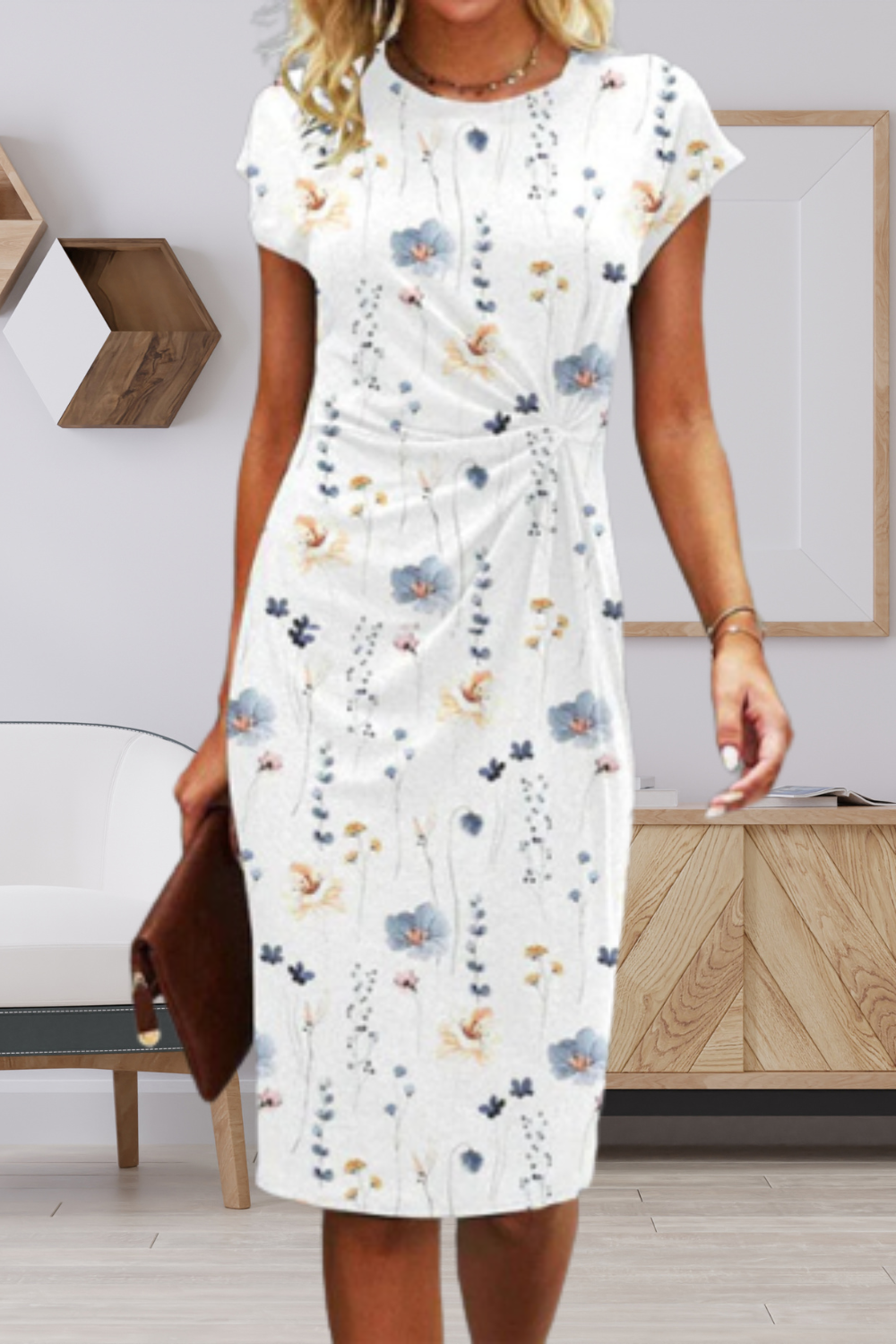 Midi dress with floral pattern and twisted front