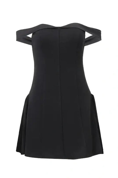 Sophisticated Dress with a Clean Classic Look