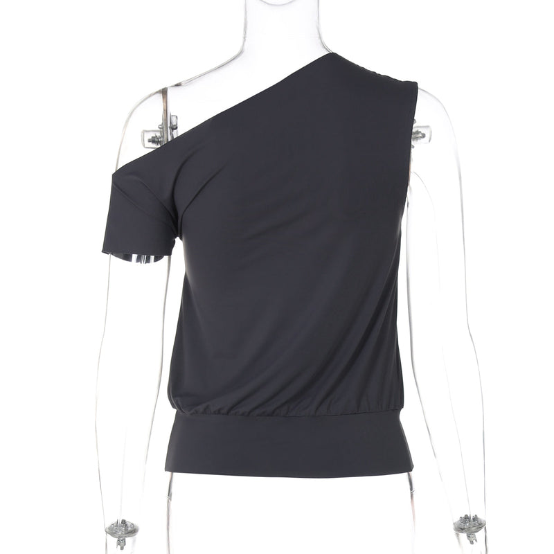 Well Tailored Garment with a Graceful Silhouette