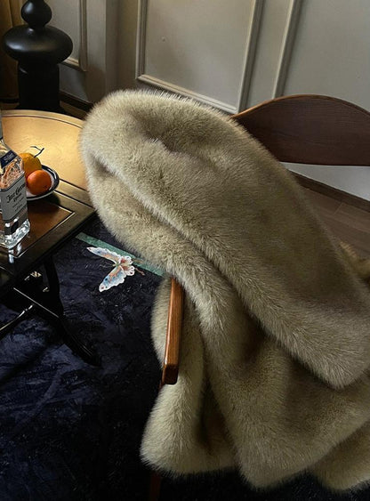 Polished Coat with an Effortless Classic Look