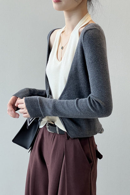 Sophisticated Garment with a Clean Classic Look