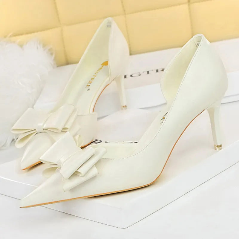 Beautifully Finished Heels in a Timeless Design