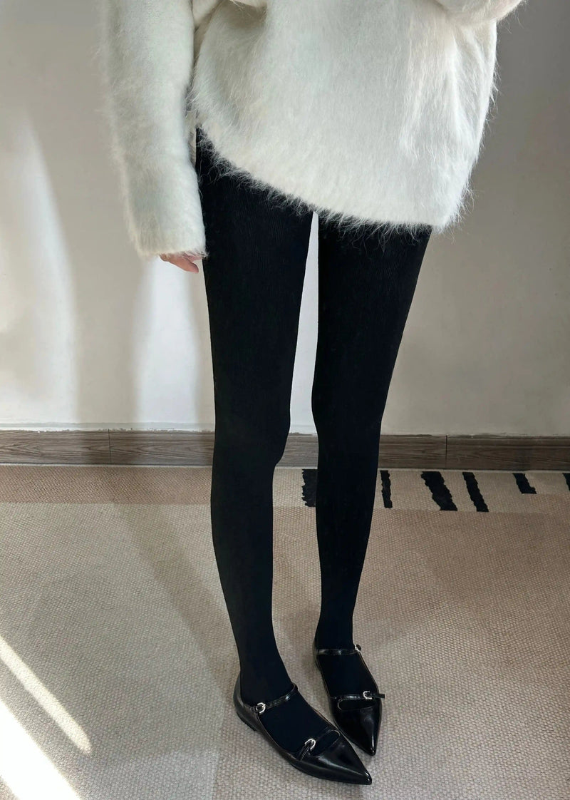 Sophisticated Garment with a Clean Classic Look