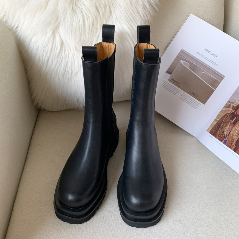 Gracefully Styled Boots for Any Occasion
