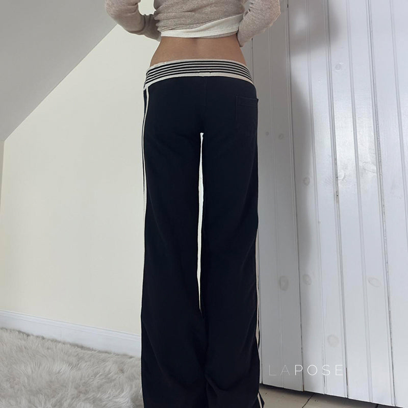 Classic Vintage Pants with a Flattering Fit