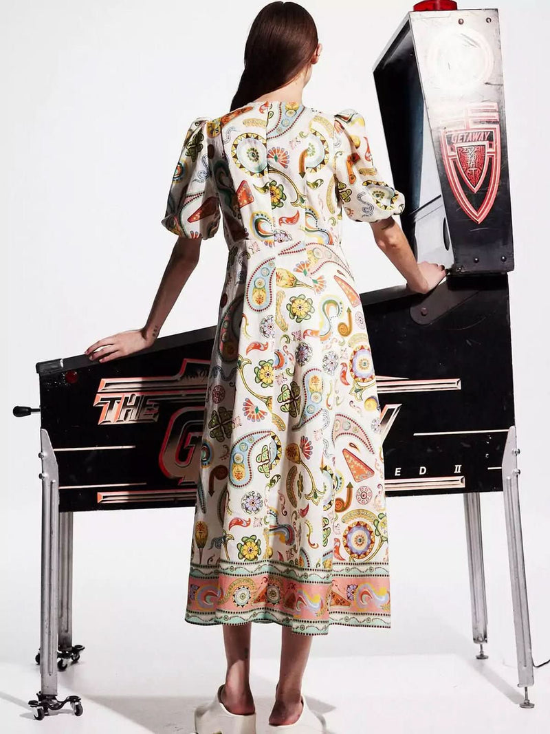 Classic Vintage & Enduringly Stylish Dress