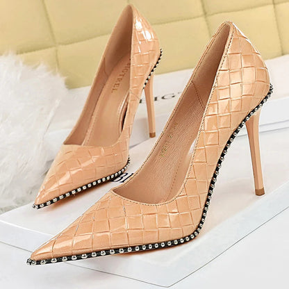 Polished Heels with an Effortless Classic Look