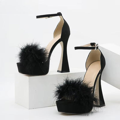 Effortlessly Elegant Heels with a Timeless Design