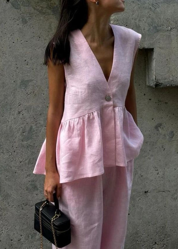 Effortlessly Elegant Garment with a Timeless Design