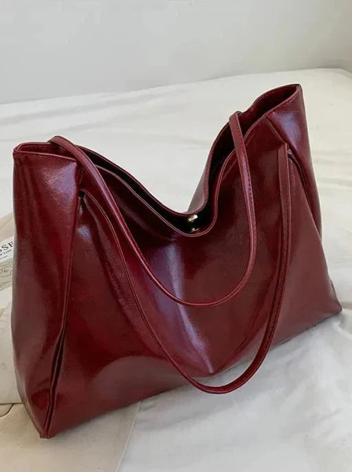 Classic Vintage Bag with a Flattering Fit