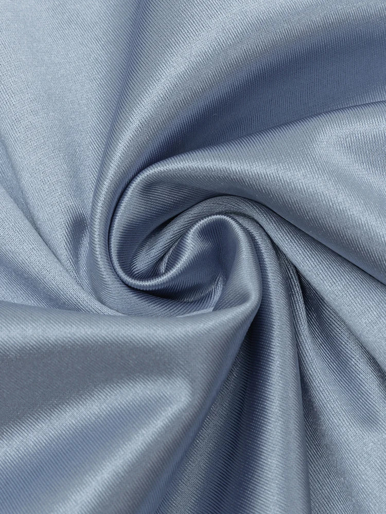 Sophisticated Garment with a Clean Classic Look