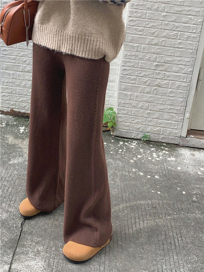 Sophisticated Pants with a Clean Classic Look