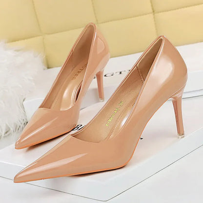 Sophisticated Garment with a Clean Classic Look