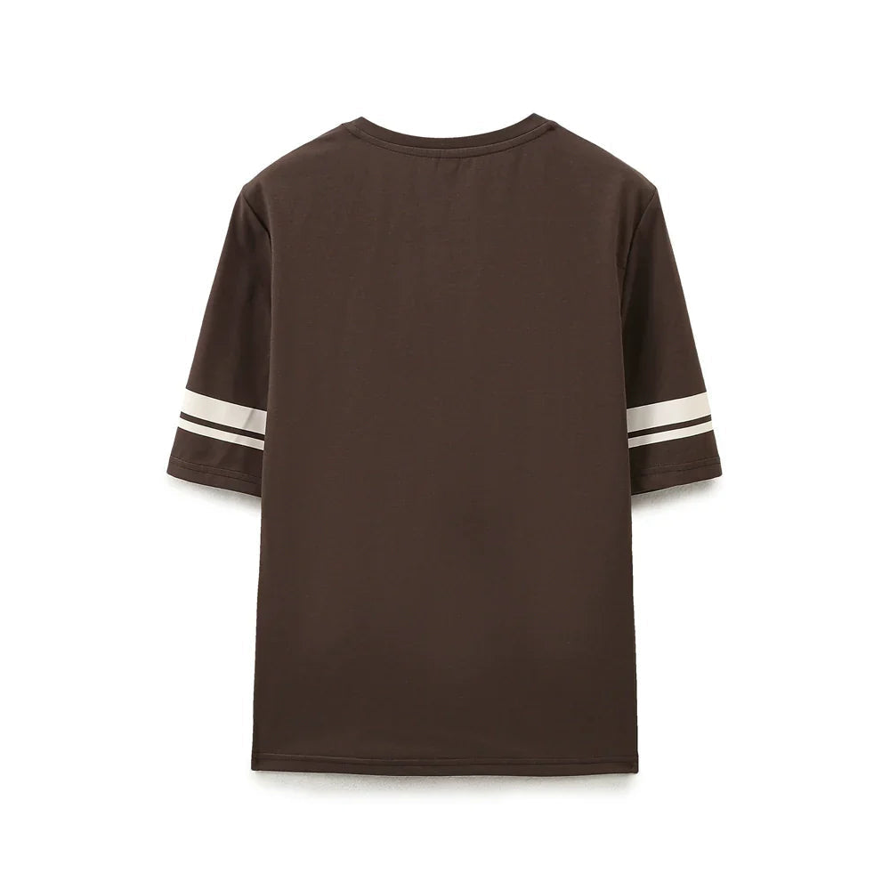 Effortlessly Elegant Pullover with a Timeless Design