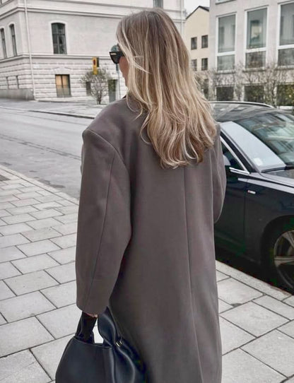 Classic Vintage Coat with a Flattering Fit