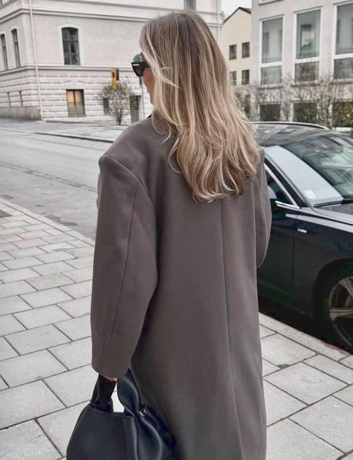 Classic Vintage Coat with a Flattering Fit