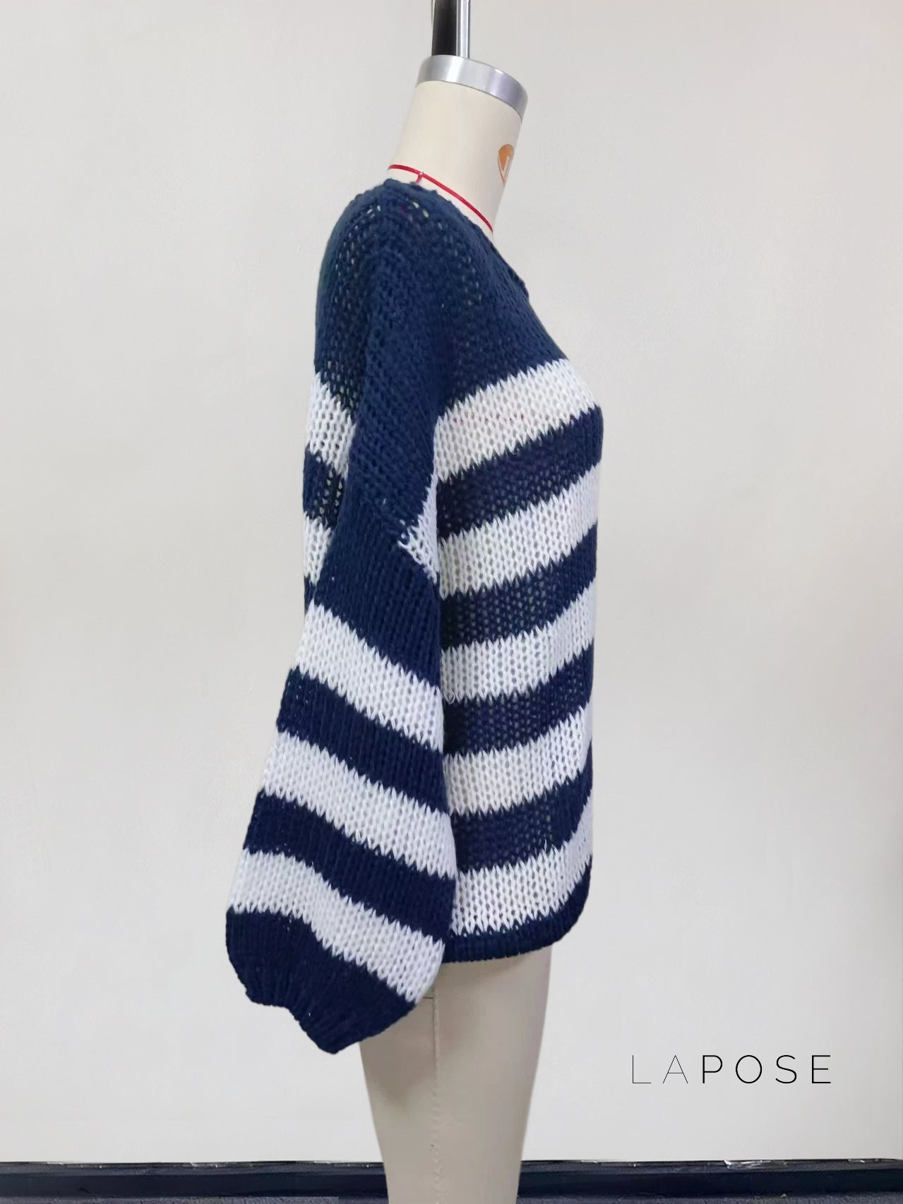 Well Tailored Sweater with a Graceful Silhouette
