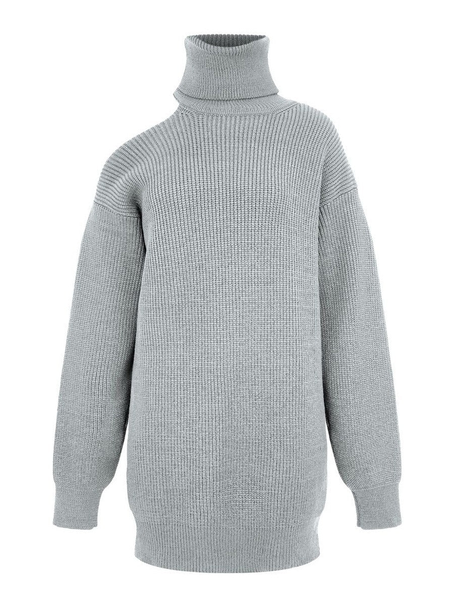 Well Tailored Sweater with a Graceful Silhouette