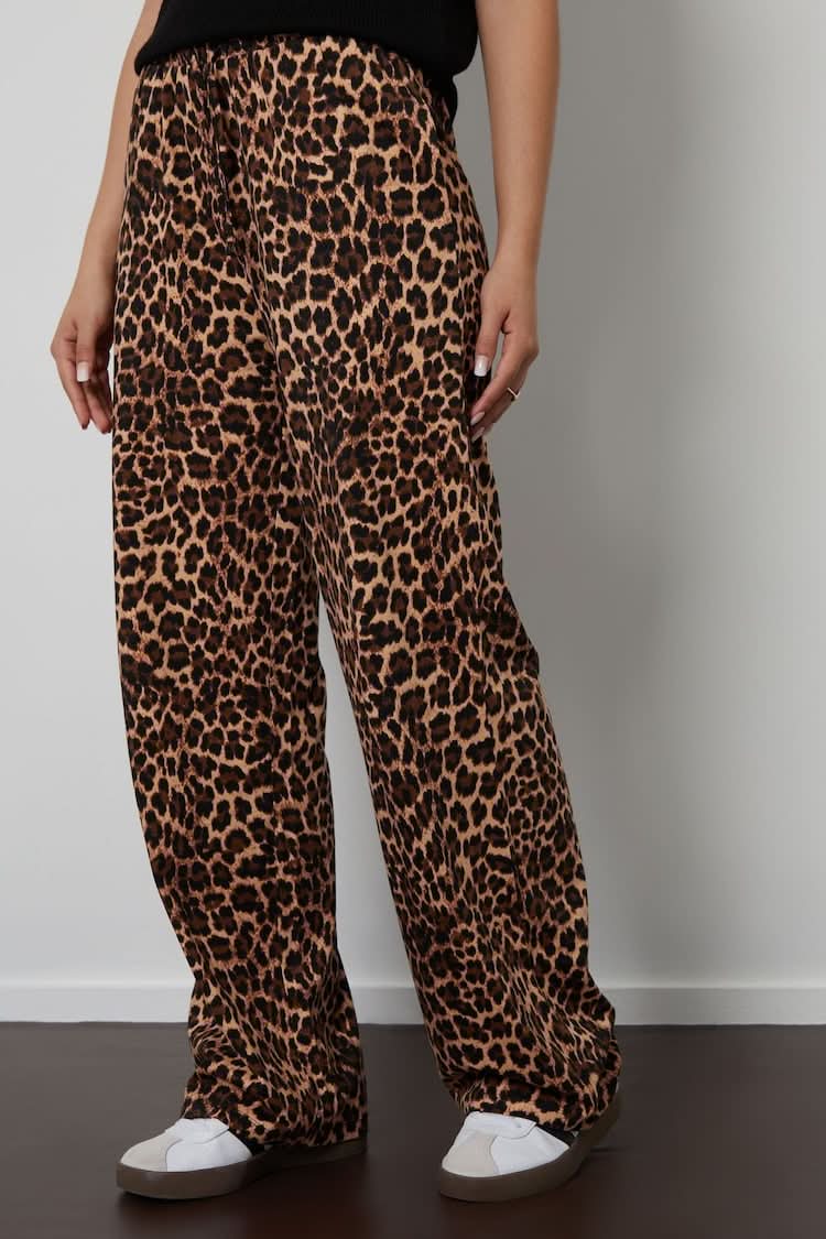 Vintage Inspired Pants with a Contemporary Edge