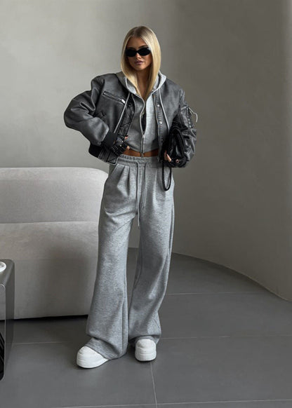 Classic Vintage Pants with a Flattering Fit