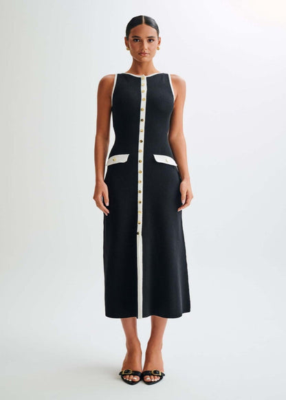 Effortlessly Elegant Dress with a Timeless Design