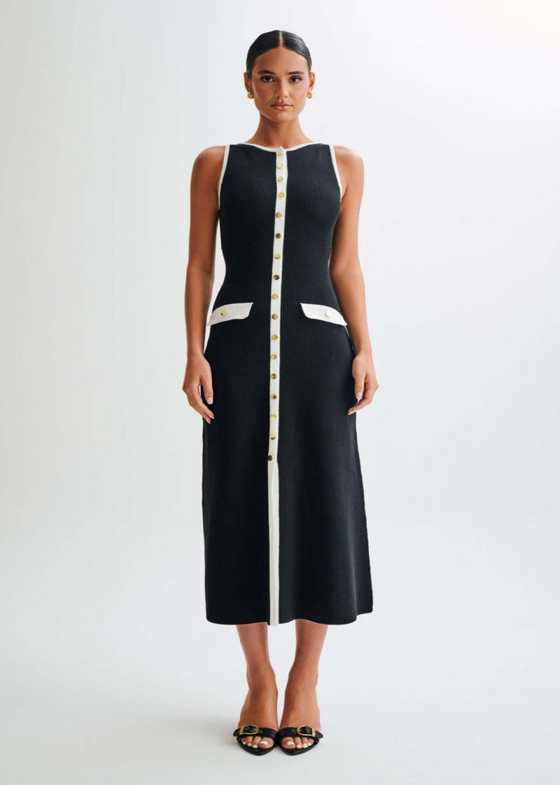 Effortlessly Elegant Dress with a Timeless Design