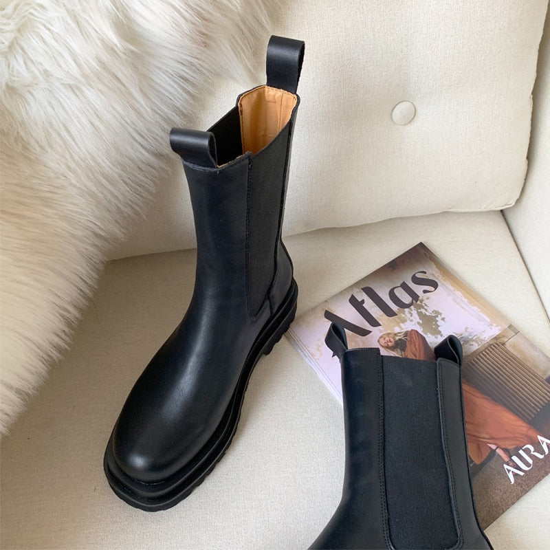 Gracefully Styled Boots for Any Occasion