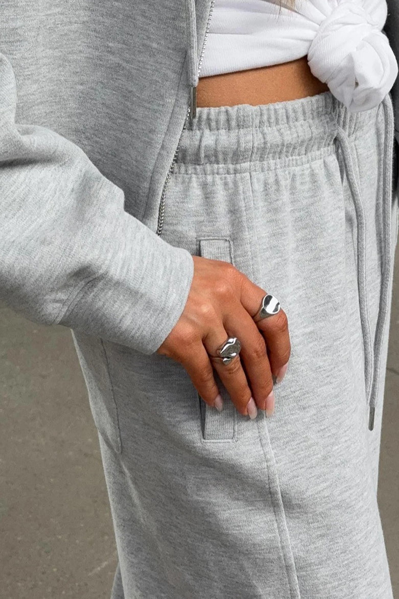 Sophisticated Pants with a Clean Classic Look