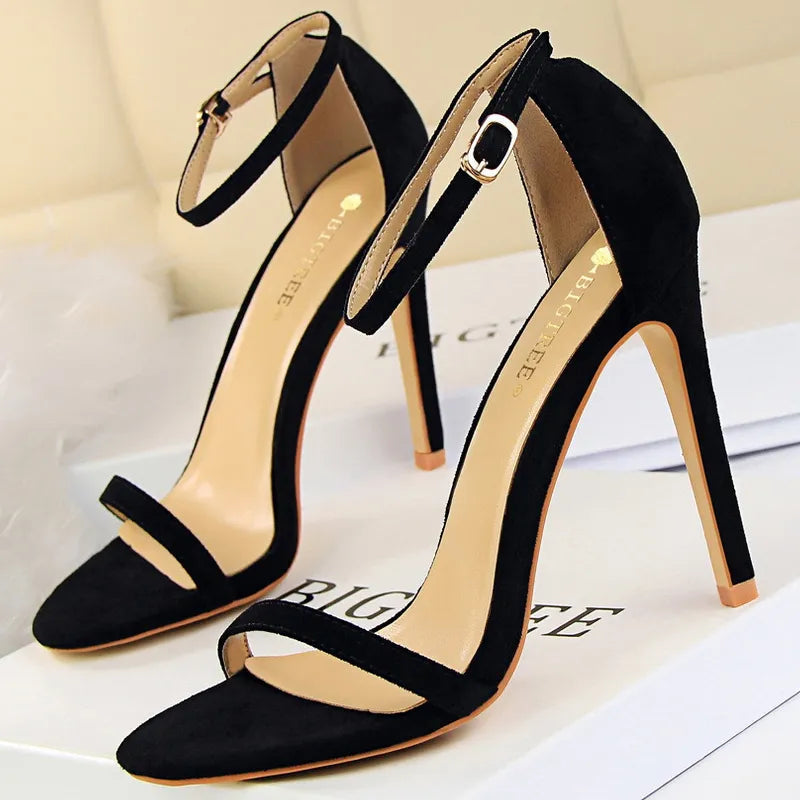 A Vintage Style Sandals with Delicate Timeless Details