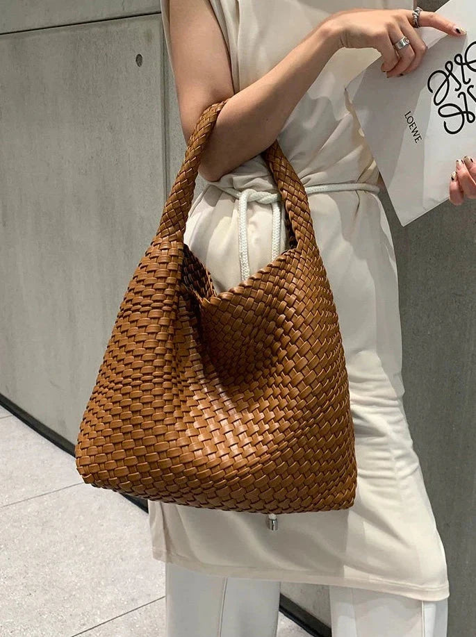 Beautifully Crafted Bag in a Classic Style