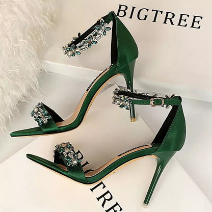 Classic Vintage & Enduringly Stylish Sandals
