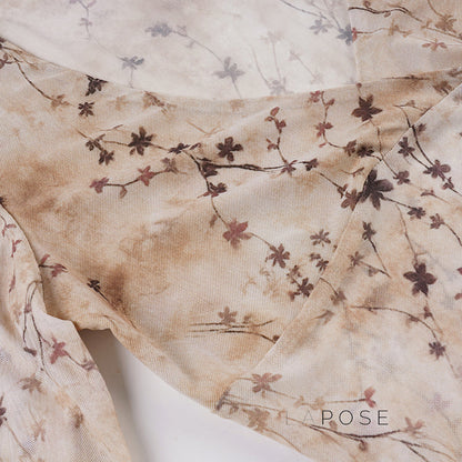 Effortlessly Elegant Top with a Timeless Design
