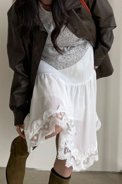 Gracefully Styled Garment for Any Occasion