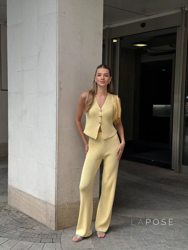 Classic Vintage Garment with a Flattering Fit