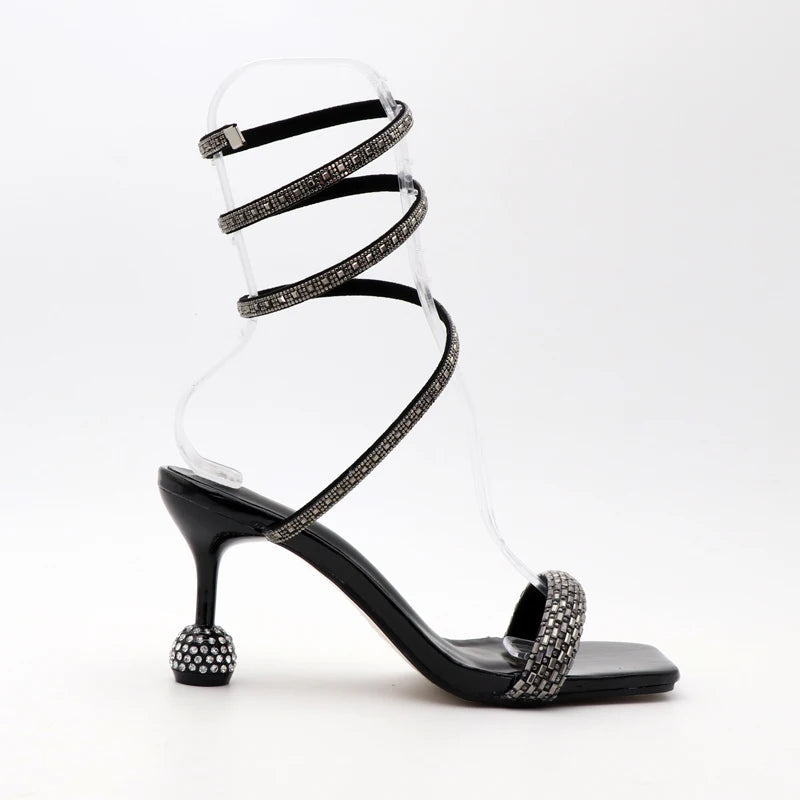 Polished Sandals with an Effortless Classic Look