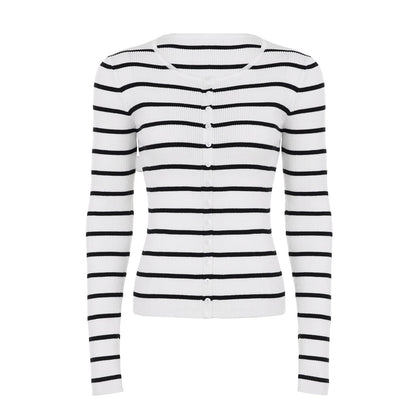 Beautifully Crafted Cardigan in a Classic Style