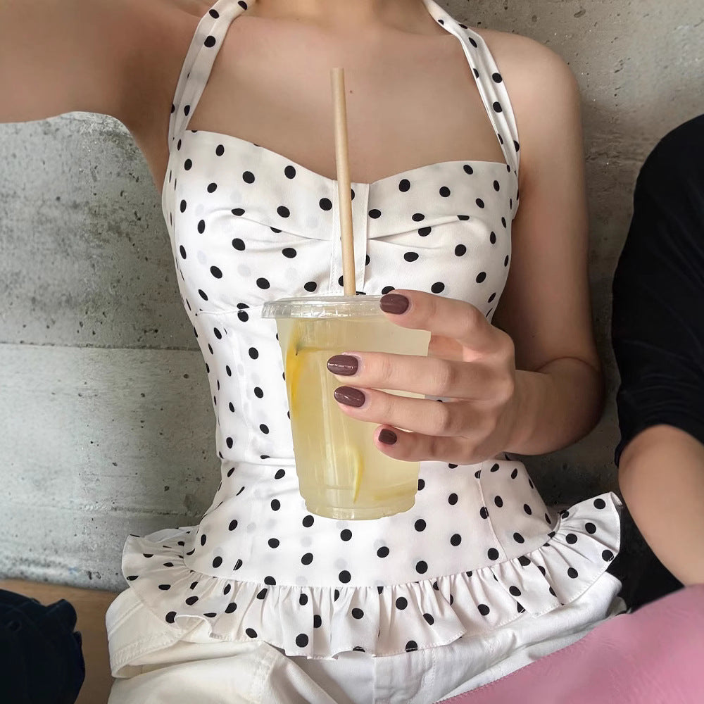 Effortlessly Elegant Top with a Timeless Design