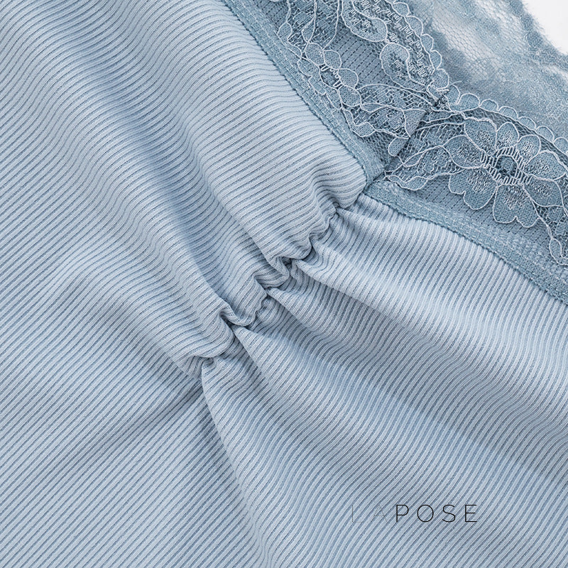 Beautifully Finished Top in a Timeless Design