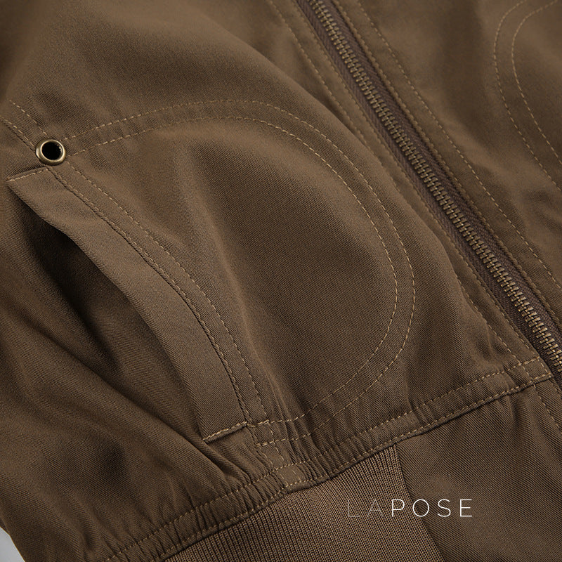 Well Tailored Jacket with a Graceful Silhouette