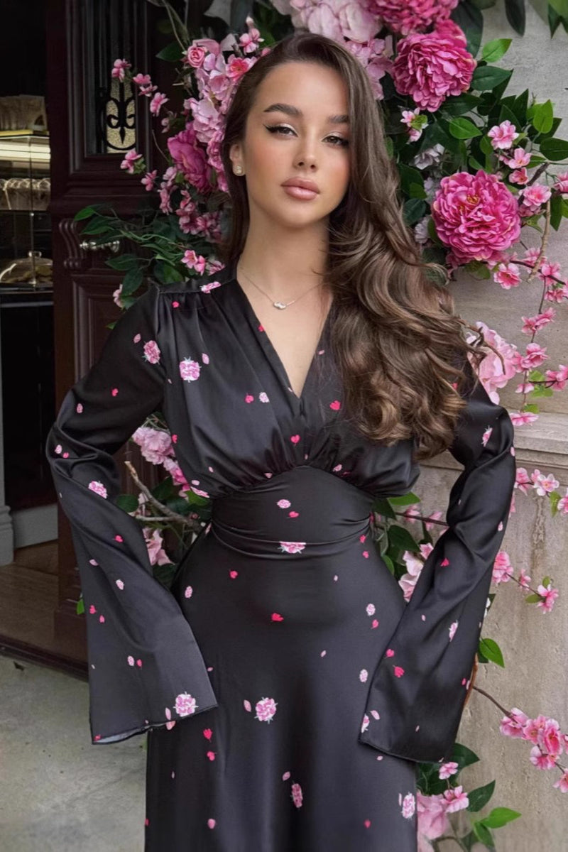 Classic Vintage & Enduringly Stylish Dress