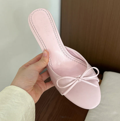Classic Vintage & Enduringly Stylish Sandals