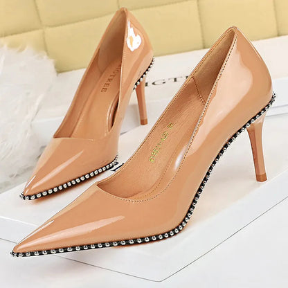 Polished Heels with an Effortless Classic Look