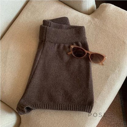 Effortlessly Elegant Garment with a Timeless Design