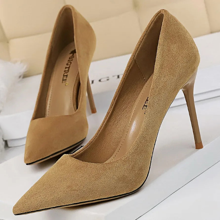 Polished Shoes with an Effortless Classic Look