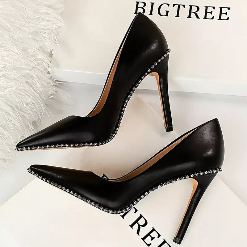 Gracefully Styled Heels for Any Occasion