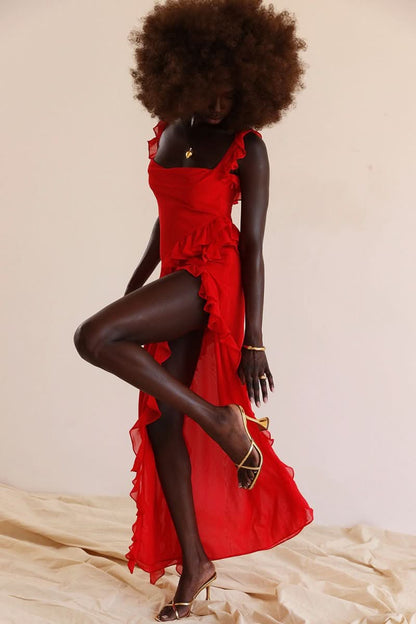 Gracefully Styled Dress for Any Occasion