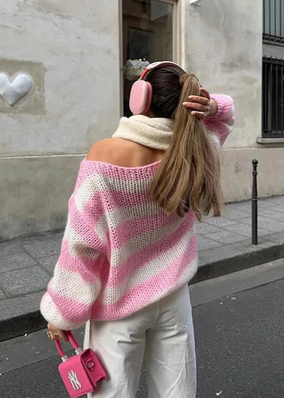 Effortlessly Elegant Sweater with a Timeless Design