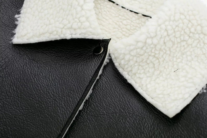 Sophisticated Jacket with a Clean Classic Look