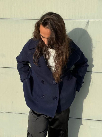 Effortlessly Elegant Coat with a Timeless Design